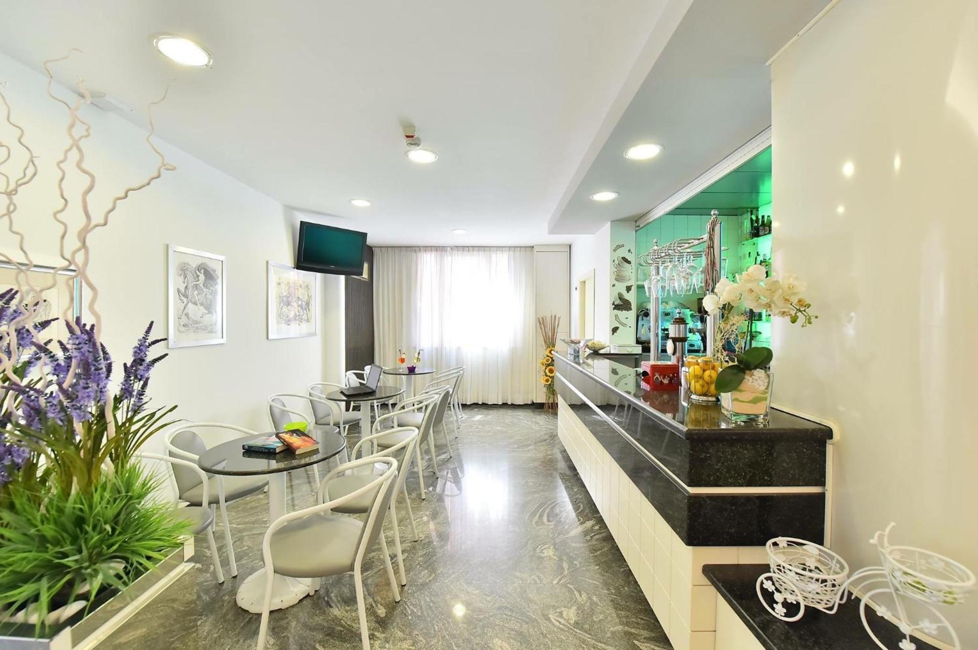 Hotel Della Motta بيلاريا-إيجيا مارينا المظهر الخارجي الصورة