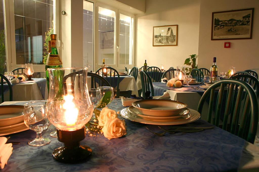 Hotel Della Motta بيلاريا-إيجيا مارينا المظهر الخارجي الصورة