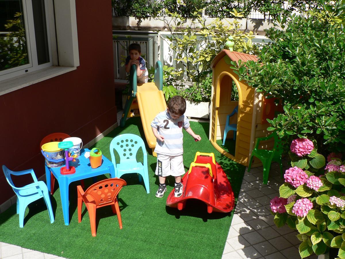 Hotel Della Motta بيلاريا-إيجيا مارينا المظهر الخارجي الصورة