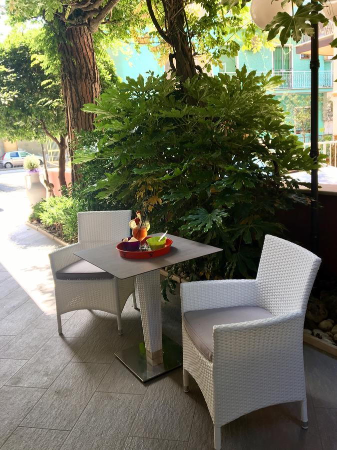 Hotel Della Motta بيلاريا-إيجيا مارينا المظهر الخارجي الصورة