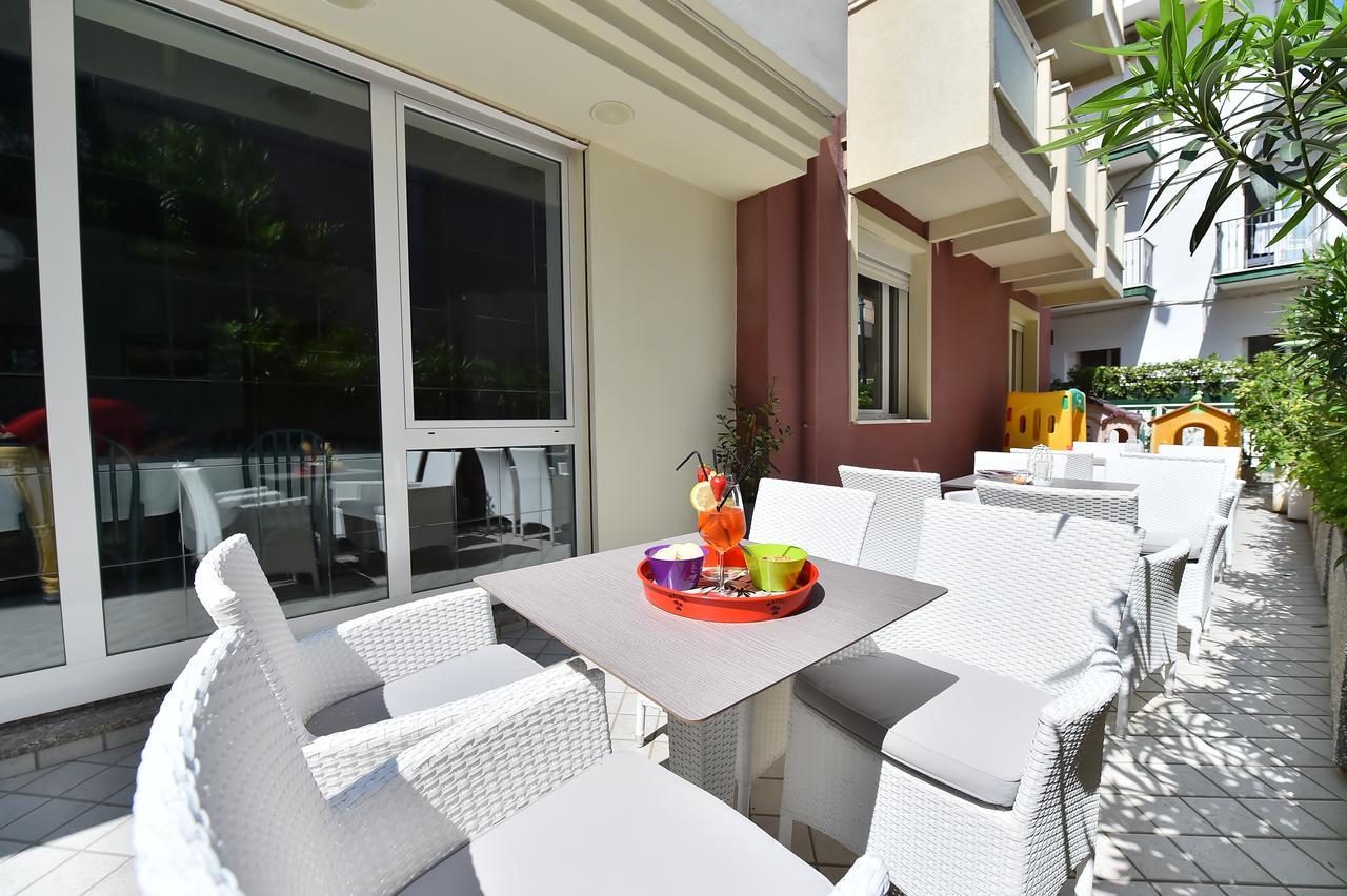 Hotel Della Motta بيلاريا-إيجيا مارينا المظهر الخارجي الصورة