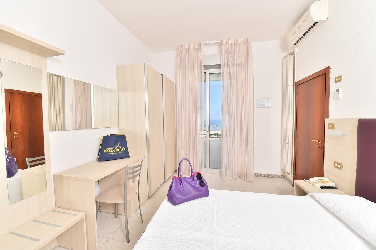 Hotel Della Motta بيلاريا-إيجيا مارينا المظهر الخارجي الصورة