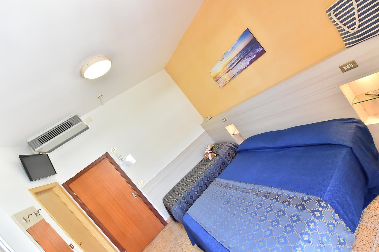 Hotel Della Motta بيلاريا-إيجيا مارينا المظهر الخارجي الصورة