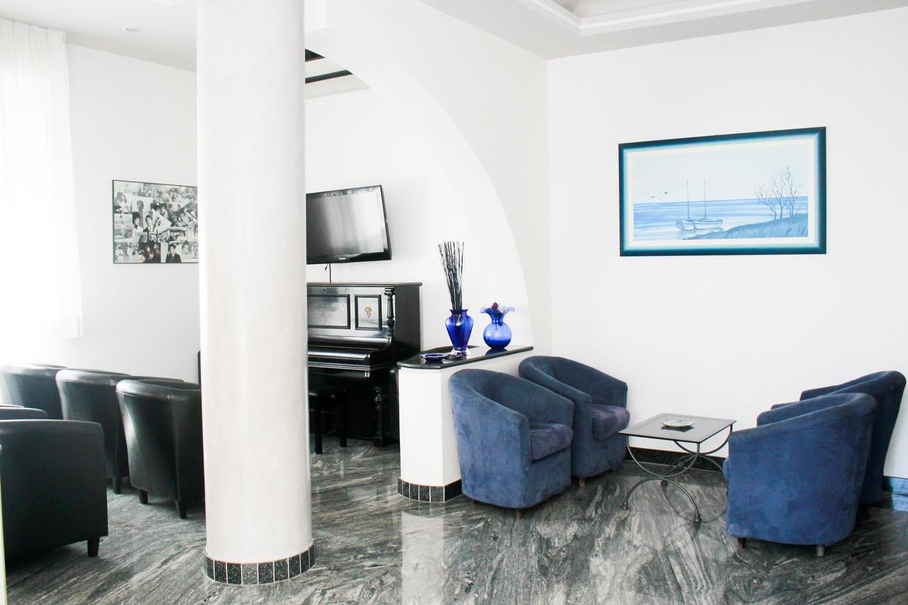Hotel Della Motta بيلاريا-إيجيا مارينا المظهر الخارجي الصورة