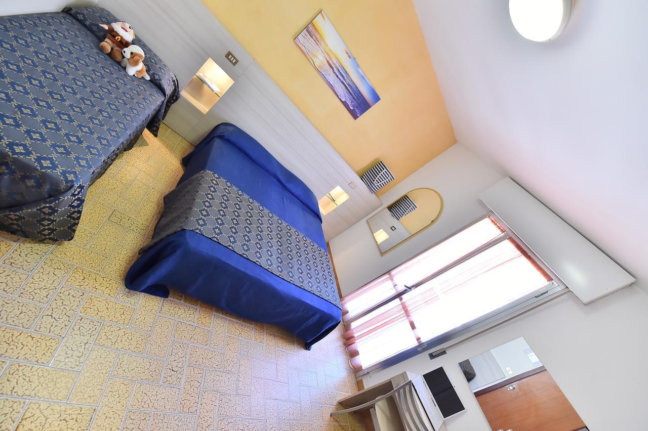 Hotel Della Motta بيلاريا-إيجيا مارينا المظهر الخارجي الصورة