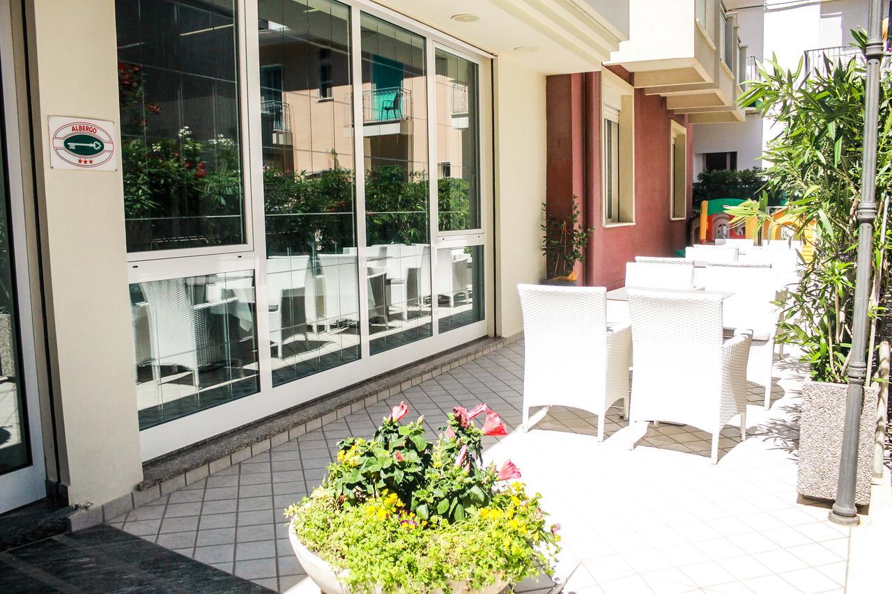 Hotel Della Motta بيلاريا-إيجيا مارينا المظهر الخارجي الصورة